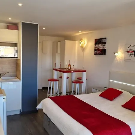 Naturiste Cap D'agde Port Venus 104